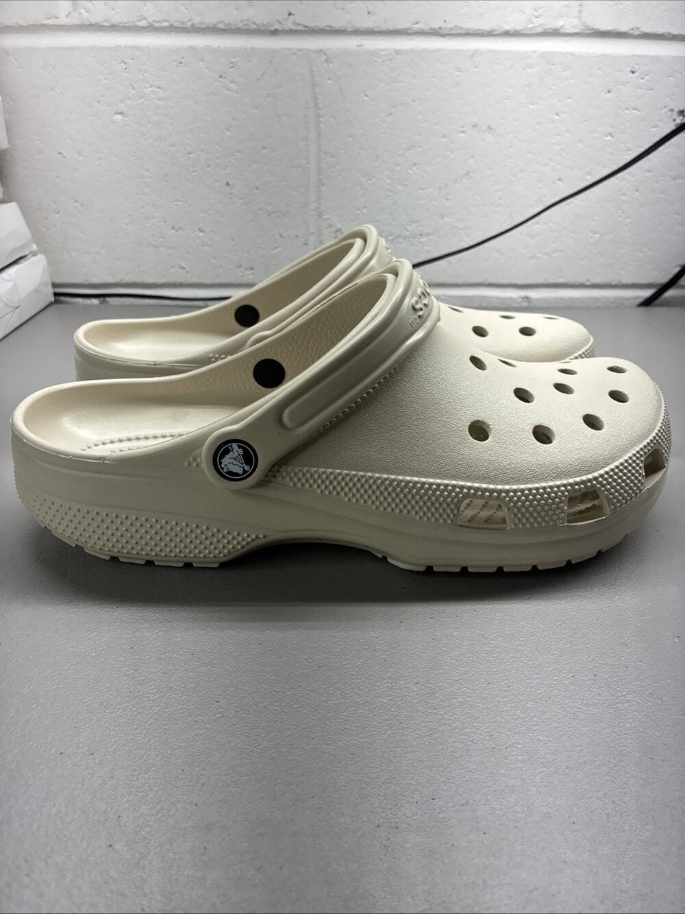 Crocs Classic 10001-2MC Synthetic White Slip On Men's Clog m8 w10 New With Tag